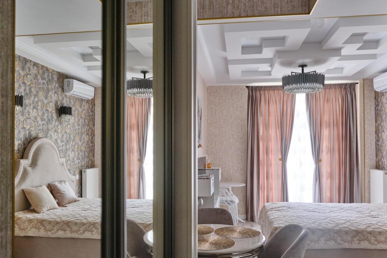 Luxury Apartments Sea View Julymia Odesa Exterior photo