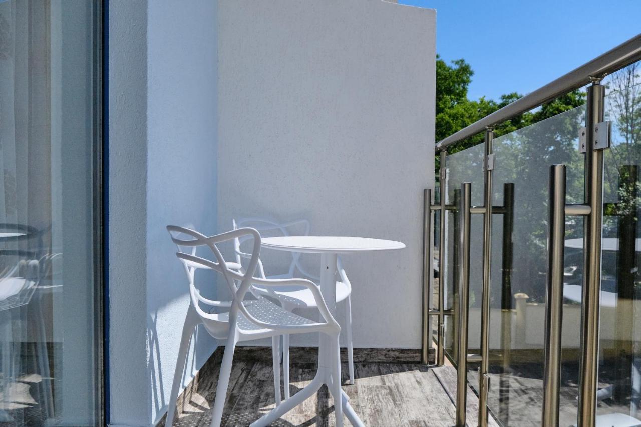 Luxury Apartments Sea View Julymia Odesa Exterior photo